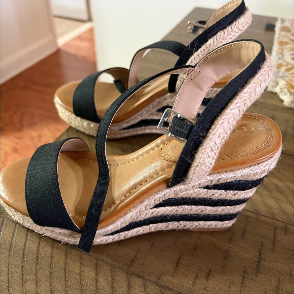 Kelly & Katie Black and Tan Wedge Sandals